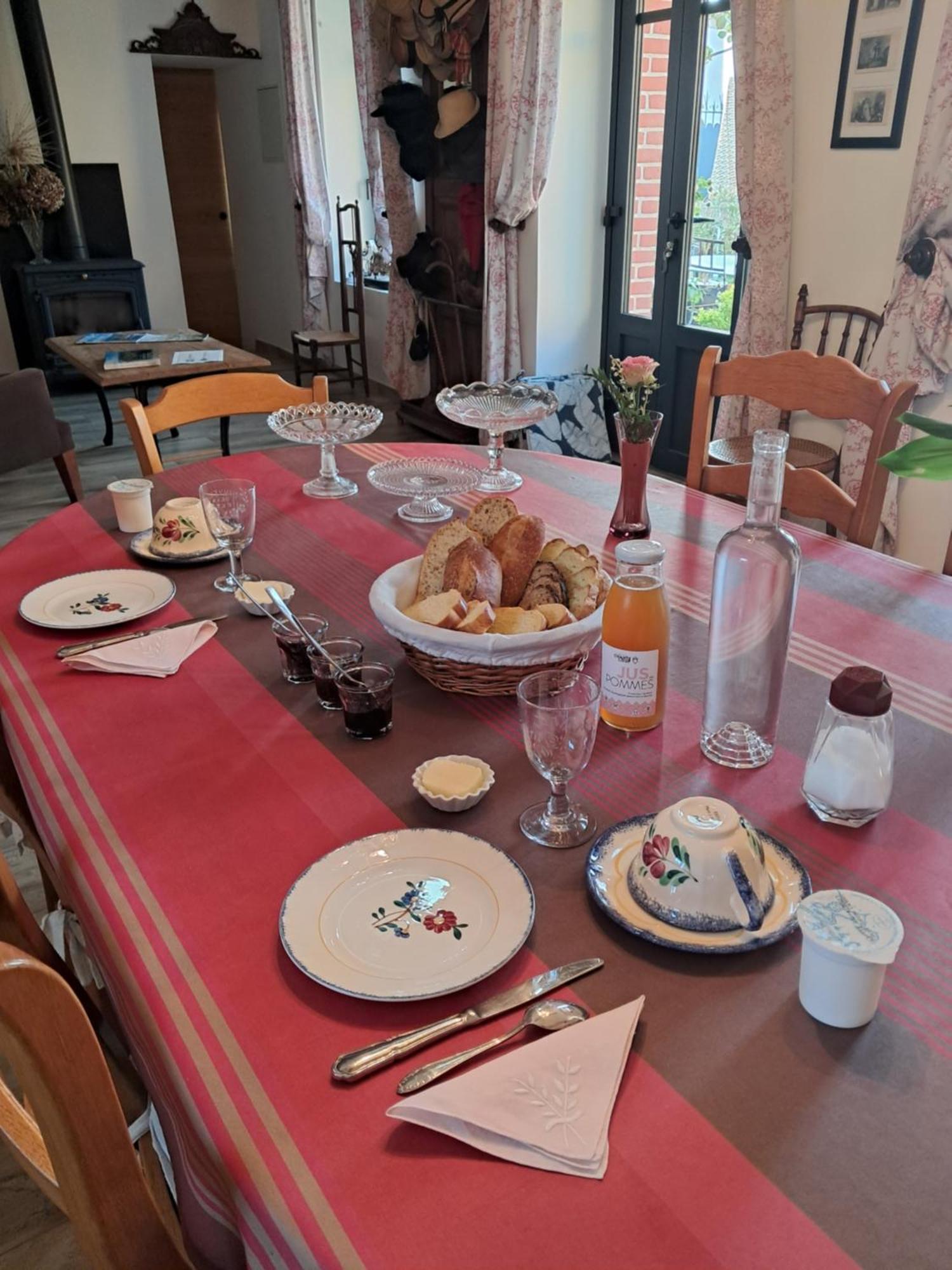 Bed and Breakfast Le Jardin Coudeville Esterno foto